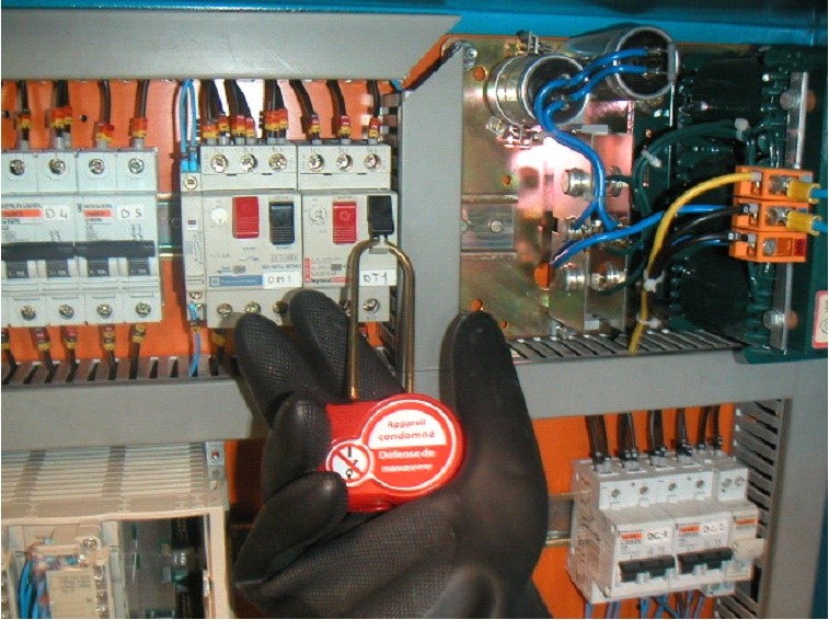 condamnation des éléments de coupure | habilitation électrique
